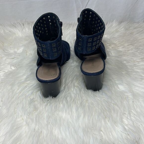 Donald J Pliner Jane SP Black Kid Suede Heels Sz 10 - Picture 3 of 7